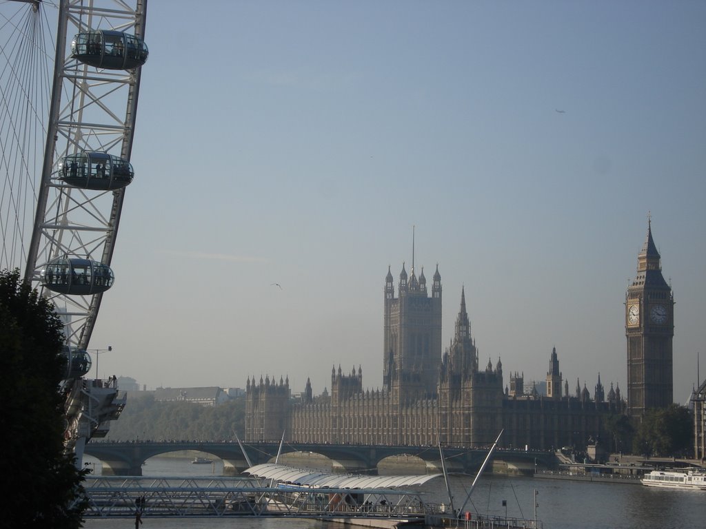 Big Ben + London Eye by l-smeets