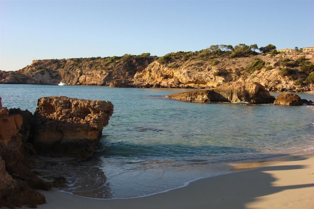 Cala Tarida by anibal amaro