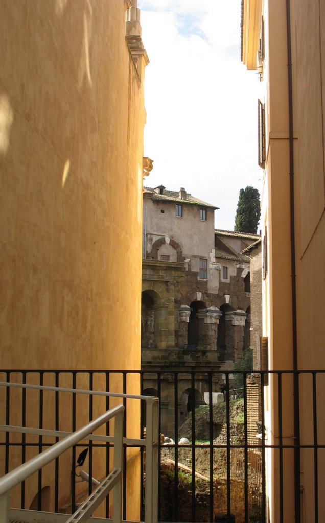 View in the Ghetto, Rome by Chris10 ©