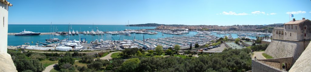 Panorama over Harbor by Sebastian W. Bauer