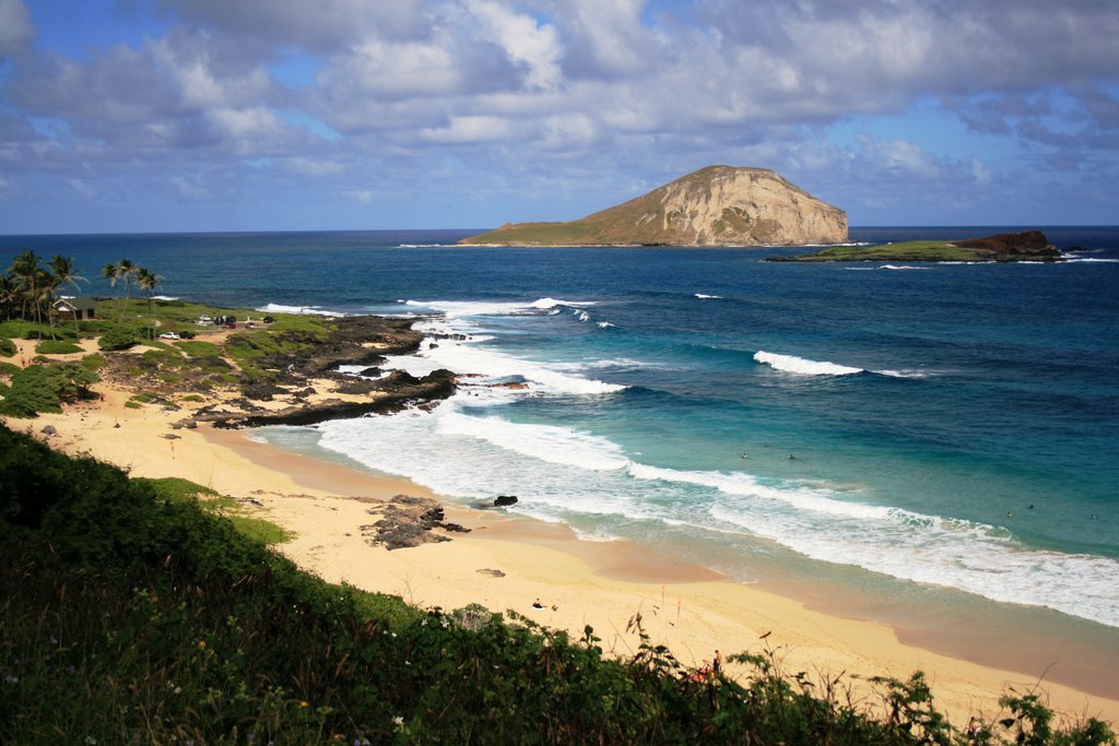 Manana Island (Rabbit Island) by Maria Honeycutt