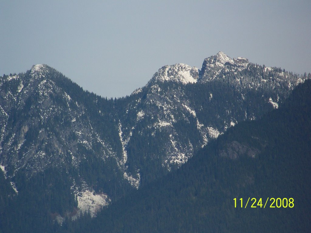 Crown Mountain Close-up by Wester Van