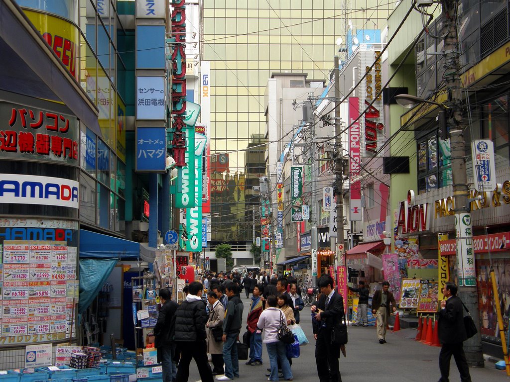 Akihabara Electric Town by Tomi Mäkitalo