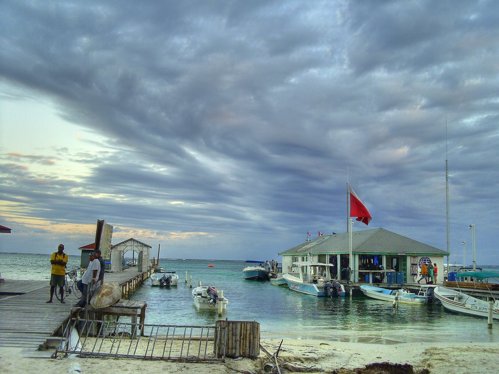 Cayo Ambergis by Kascof