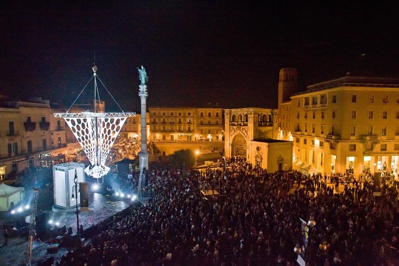 Lecce, spettacolo notturno by Piero Maraca