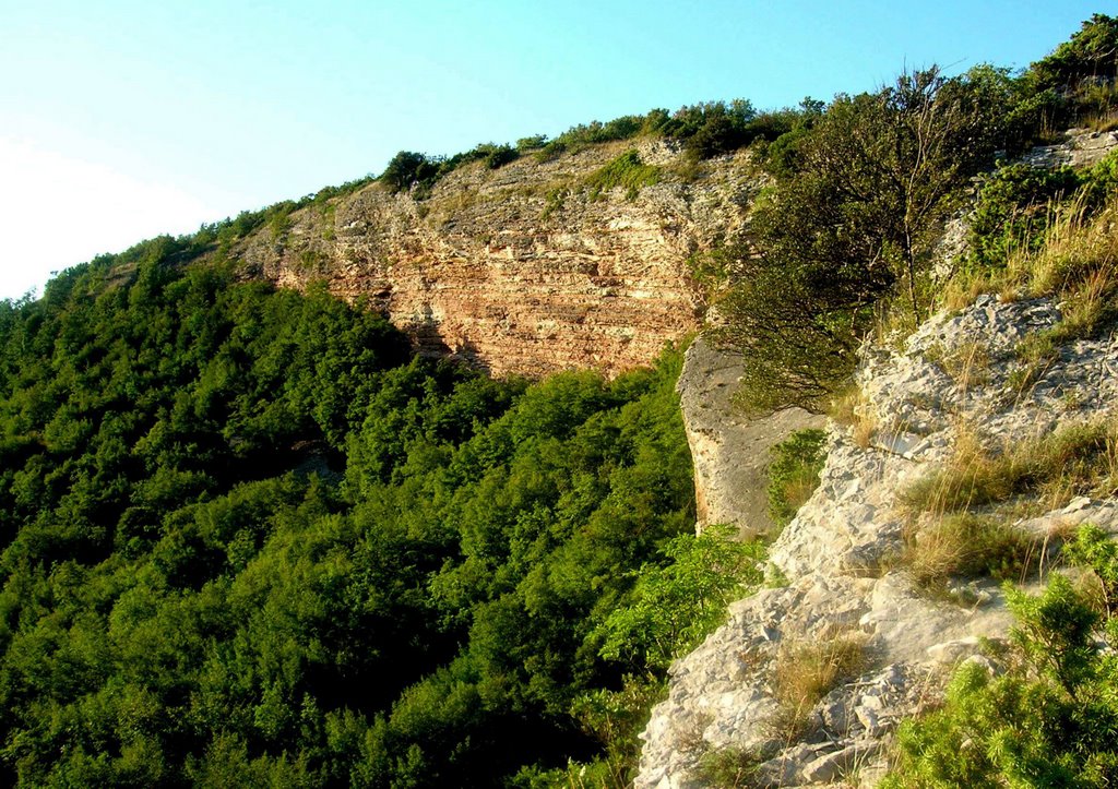 Secchiano - La Torcella - Agosto 2006 by The Red