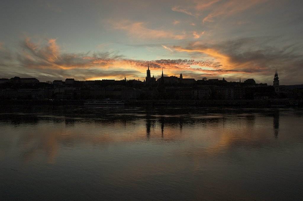 Sunset about Buda by Apu Jeno