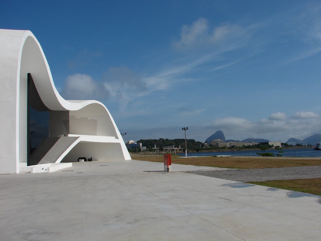 Teatro Popular by Fernando Ferreira da…