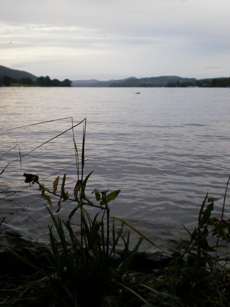 Pretty night on lake coniston by jarroknight