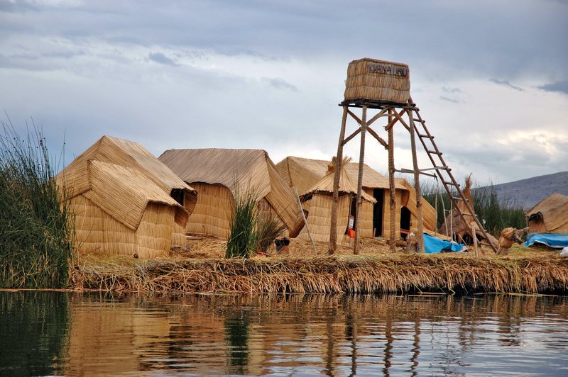 Isla de Los Uros by Mariví Jiménez