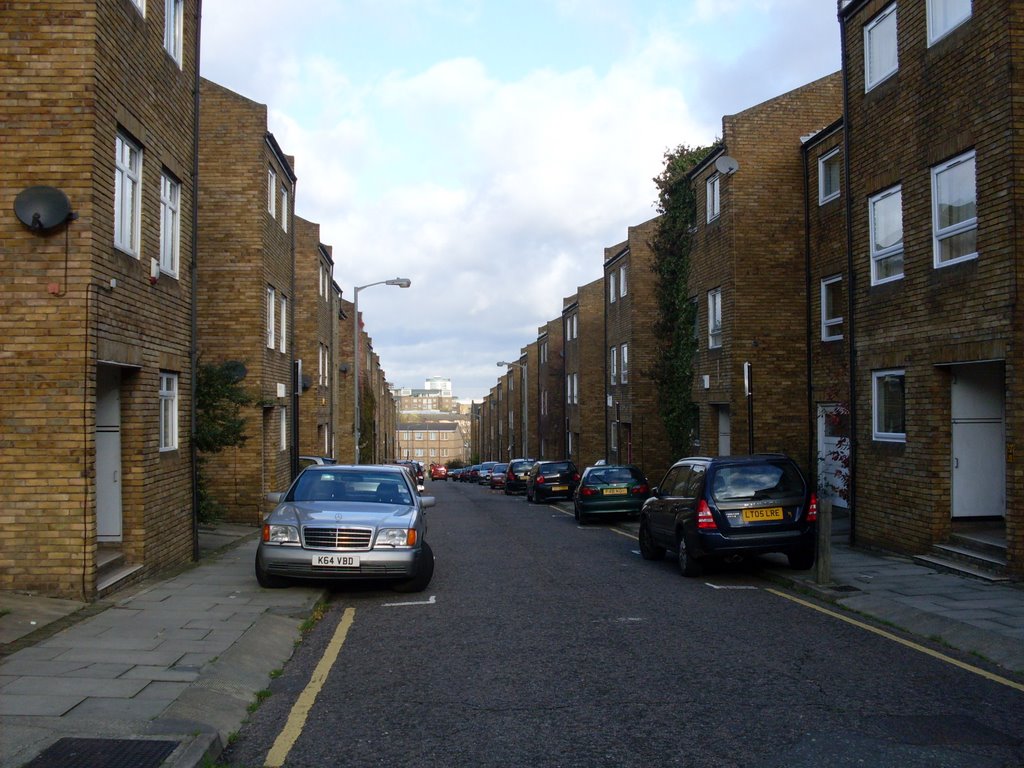 Garrick Close, looking North by maulwurfchen