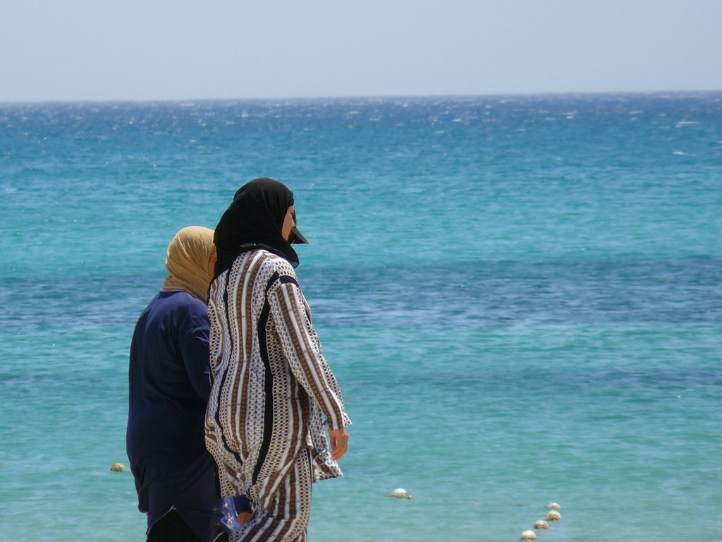 Mulheres em Hammamet, Tunísia by fabiolchini