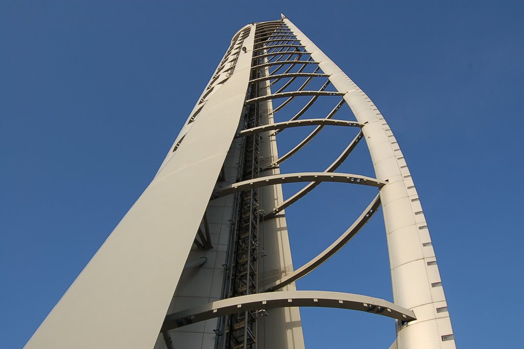 The Glasgow Tower, Glasgow Science Centre by lizareid1