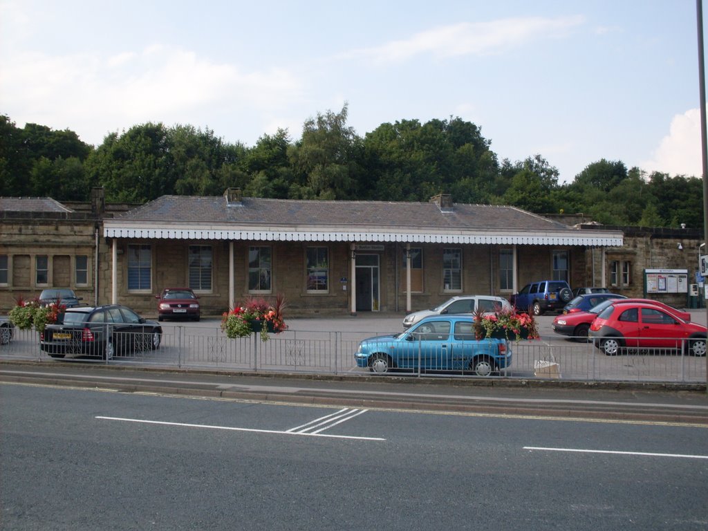 Buxton Rail Station by maulwurfchen