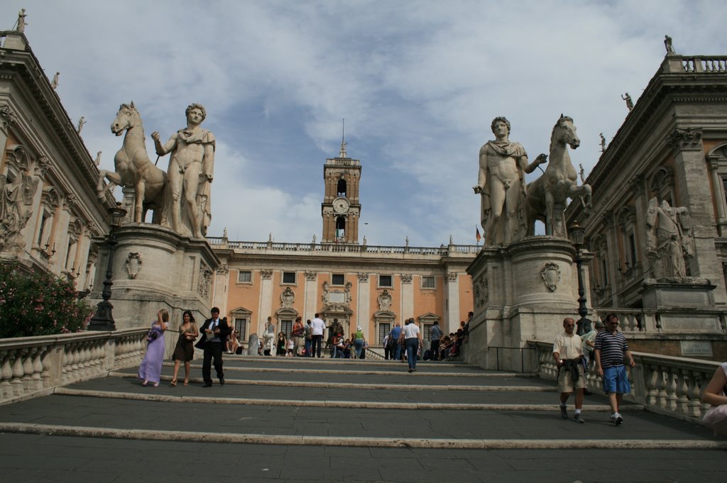 Roma - Campidoglio - Statue dei Dioscuri sulla Cordonata by Gabriele Solcia