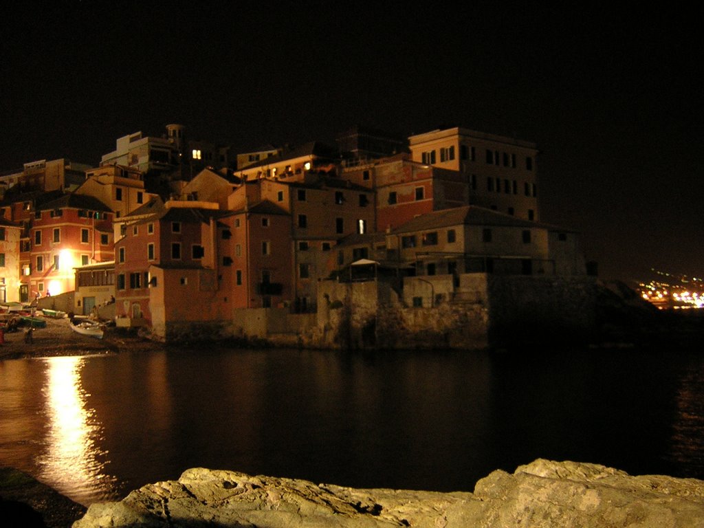 Boccadasse by night by roberto ardigò