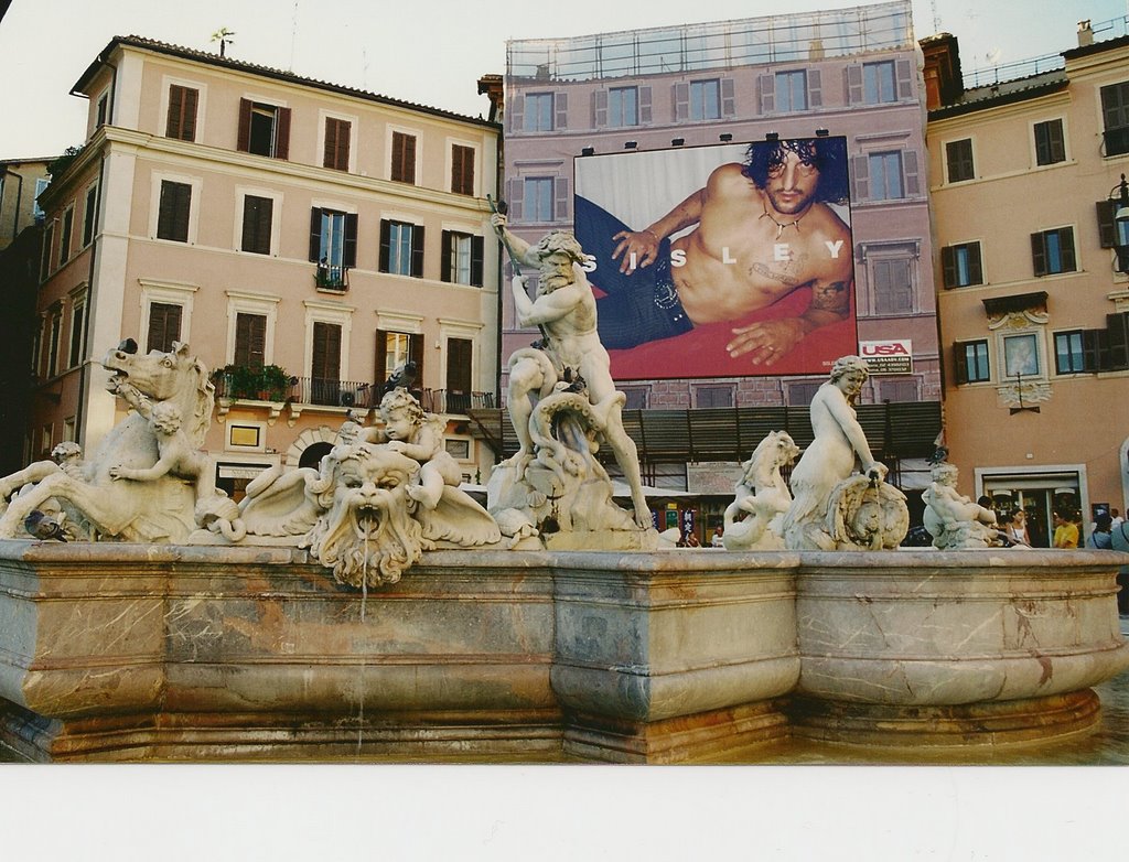 Piazza Navona: Neptuno y un "Guardaespaldas" by Carmen Peña Medina