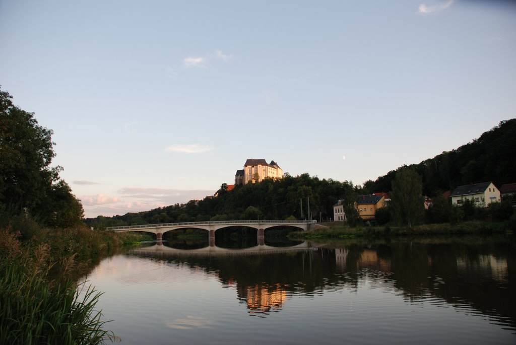 Burg Mildenstein mit Spiegelung by Dirk Hofmann