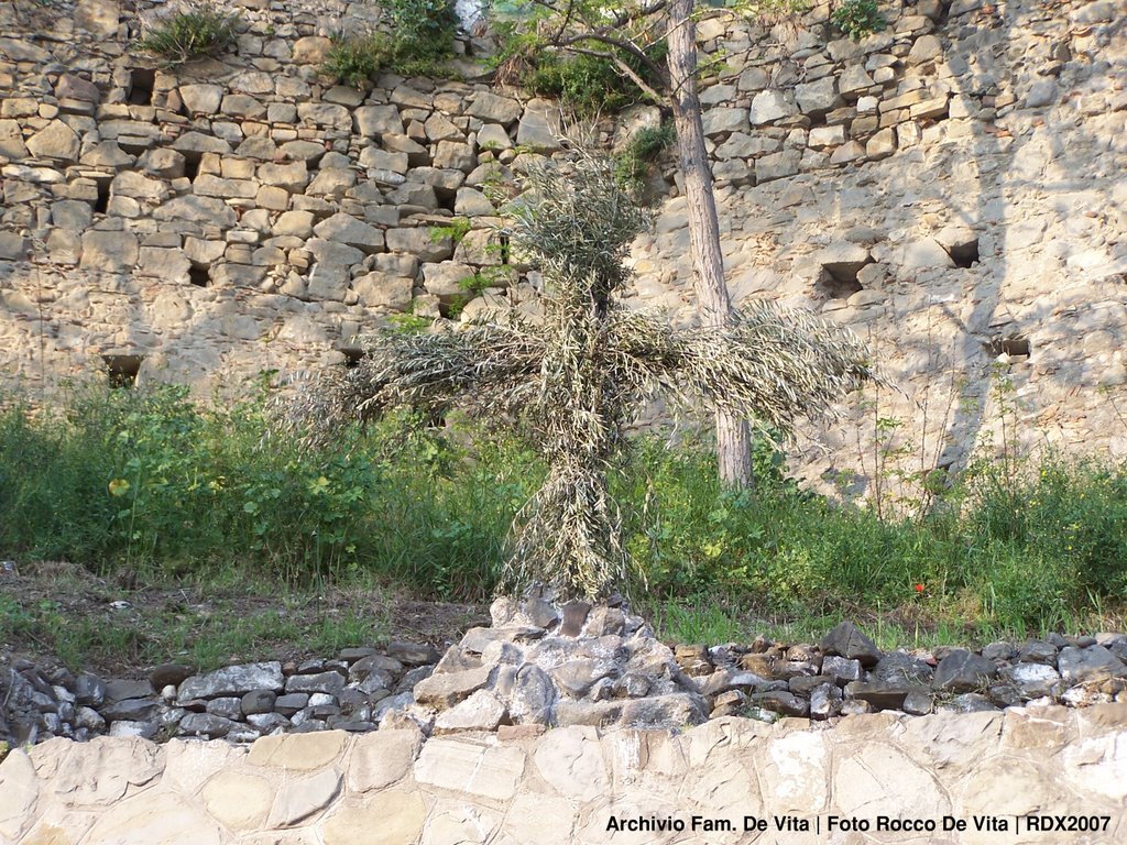 Croce Pasquale sul Bastione - Foto Rocco De Vita 2007 by Rocco De Vita - RDX