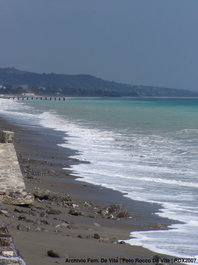 Spiaggia "108" (2) - Foto Rocco De Vita 2007 by Rocco De Vita - RDX