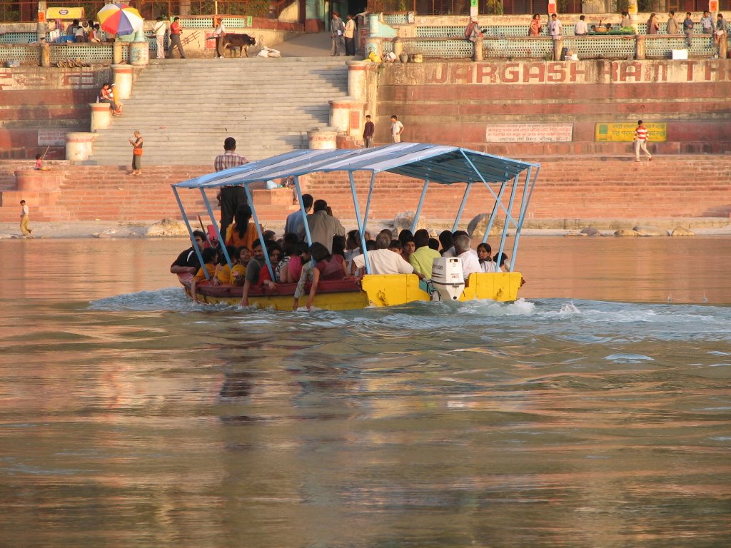 Boat crossing River Ganga by Bimal Dalela