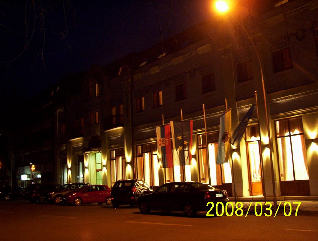 Hotel Royal ****(at night) by Cseszko P.