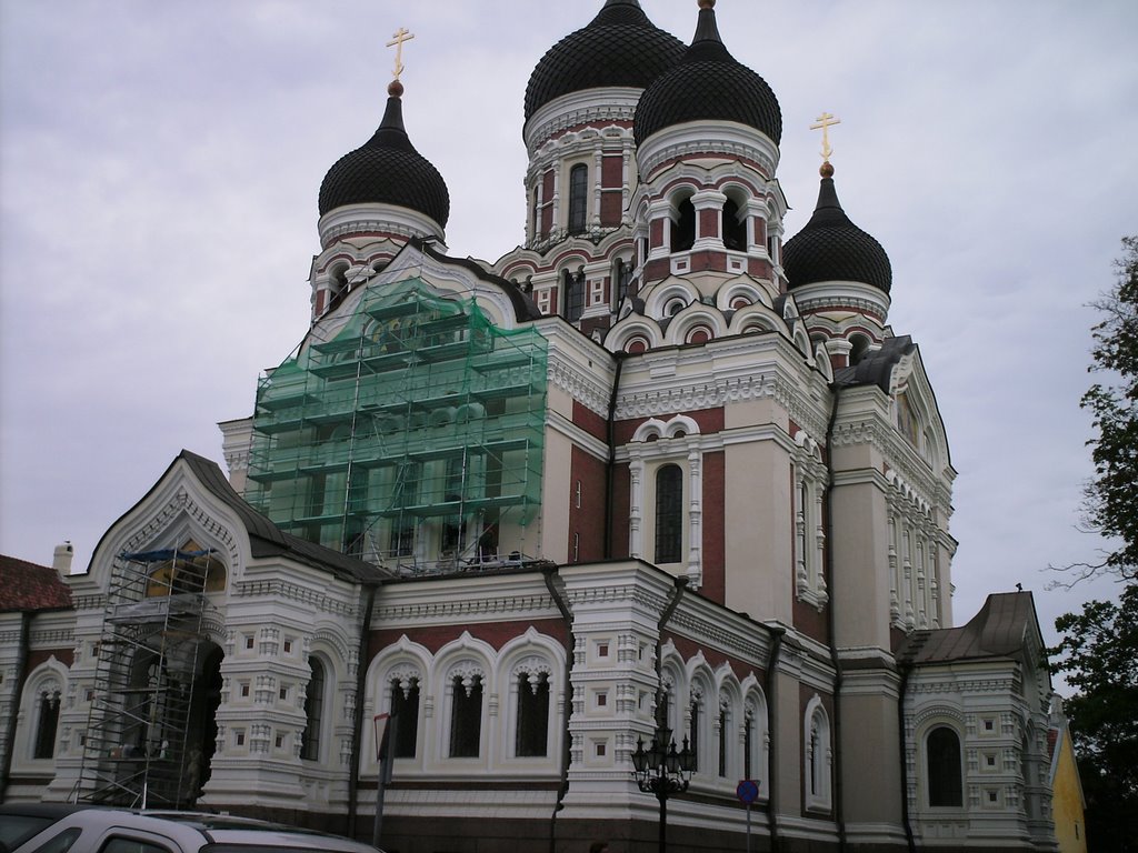 Estonian Church by kimbobolly