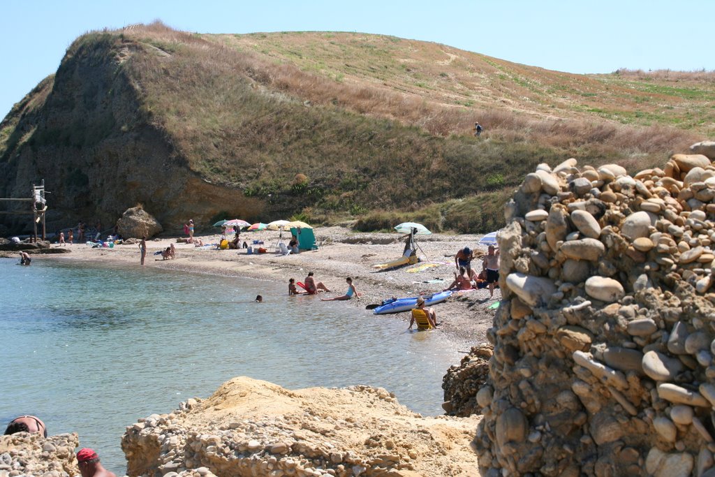 Vasto Punta Aderci Riserva Naturale by Antonio Di Mieri