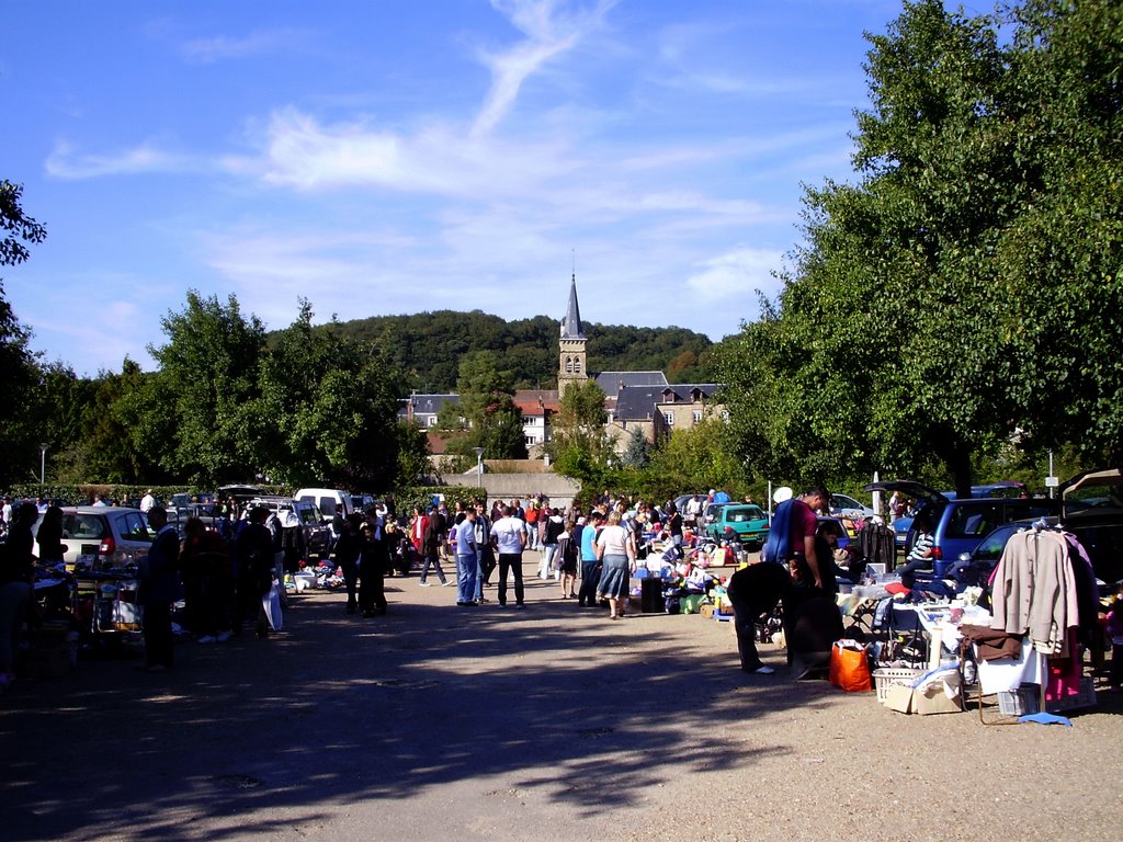 Chevreuse (Yvelines) ; Parking de l'Yvette ; Vide-grenier [21/09/08] by Pascal Saint-Lot