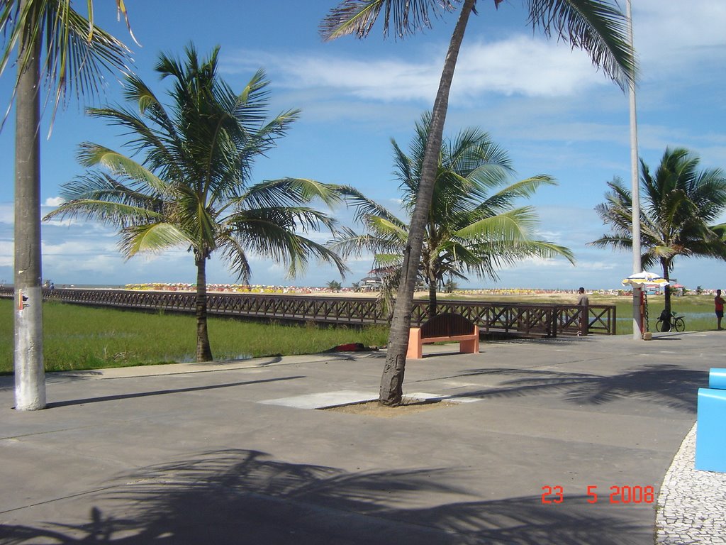 Aracaju praia de Atalaia by Geraldo Pires