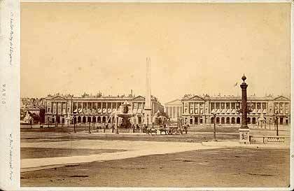 Place de la concorde by P.Comtesse