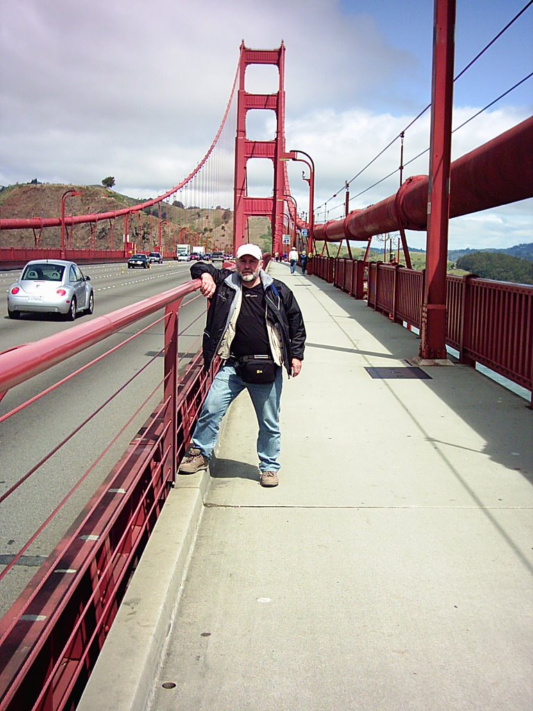 Auf der Golden Gate Bridge by Ronald Mühlenhaupt