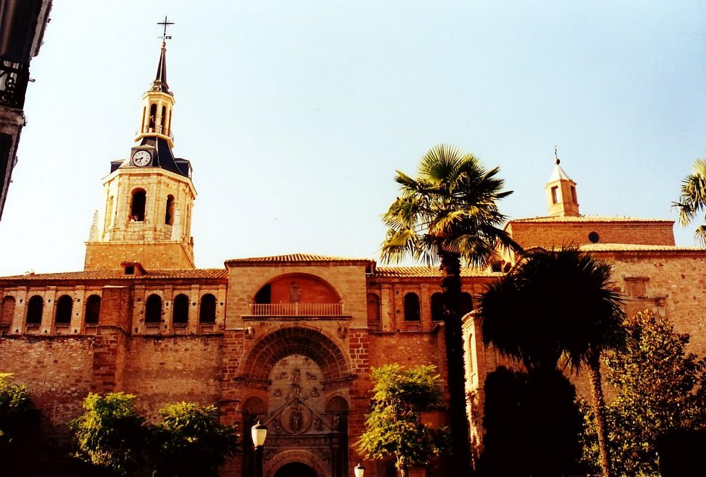 Iglesia de Manzanares (2000) by José Caballero Garcí…