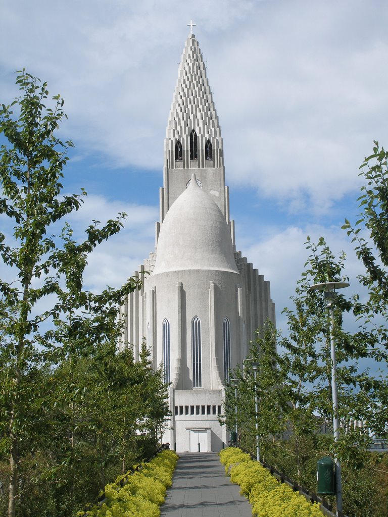 Hallgrimskirkja by Noxo