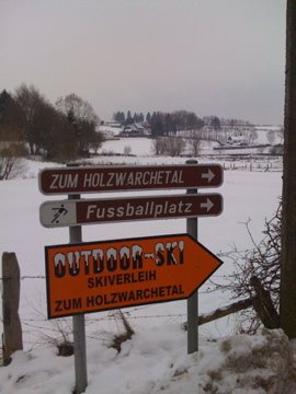 Winterwandeling in Wirtzfeld Valley, Belgische Ardennen by wirtzfeldvalley