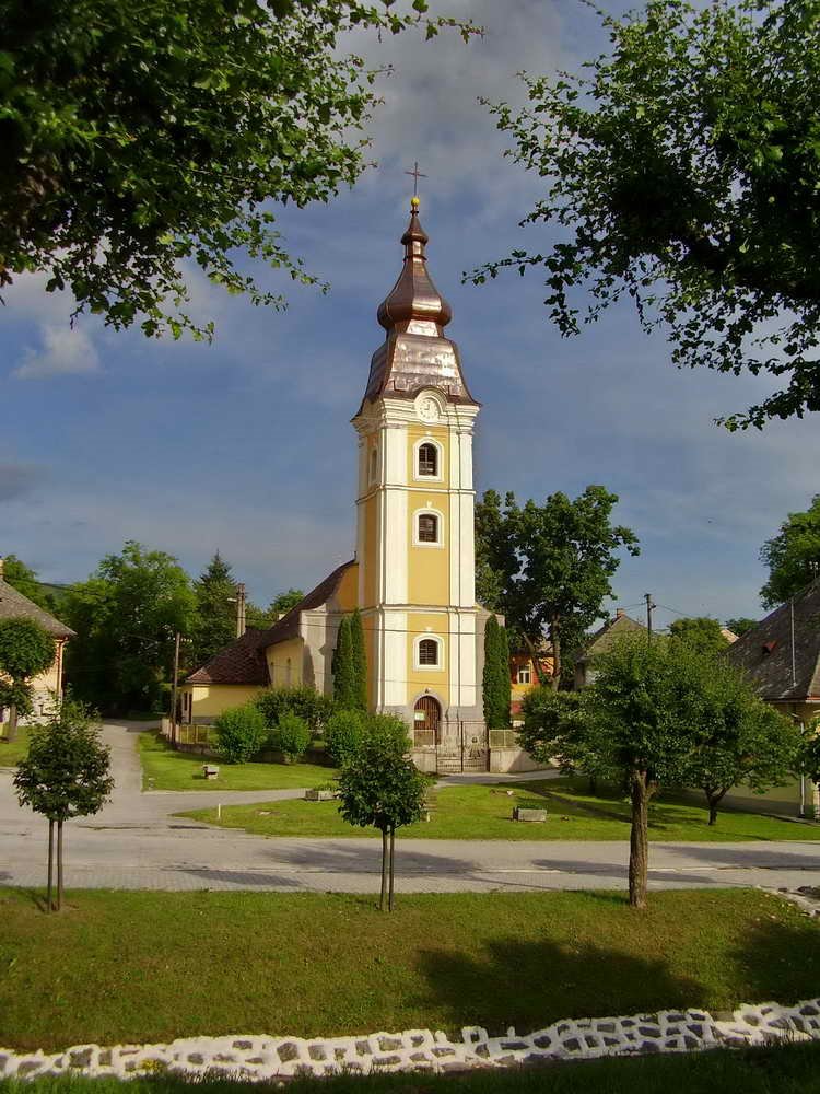 Church - Felvidék, Betlér P6160155-1 by A. Zoltán Sárdi (pho…