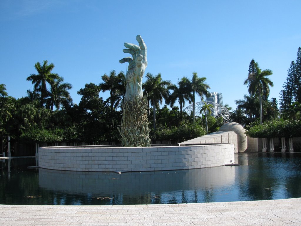 Holocaust memorial by Ronnie lorist