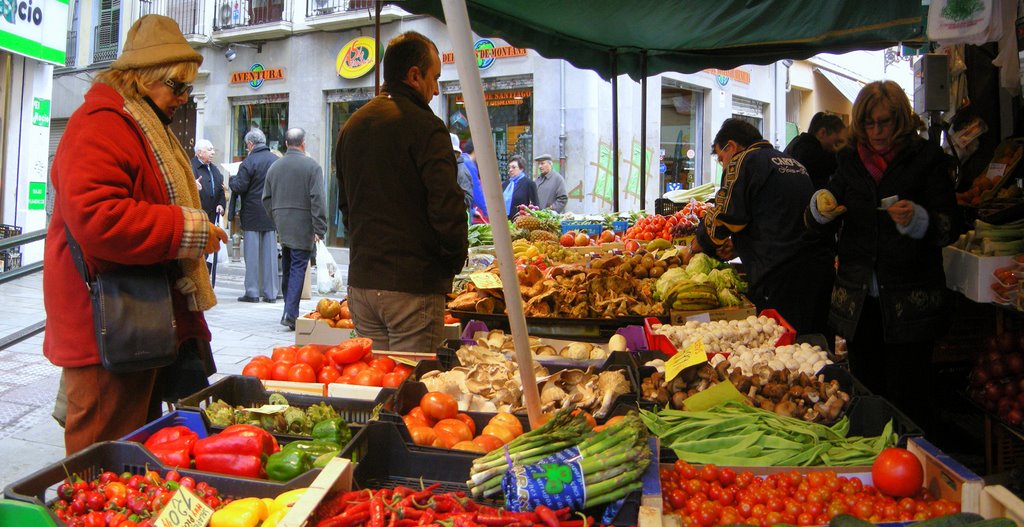 Mercado de otoño by Ramón Carlos Válor L…