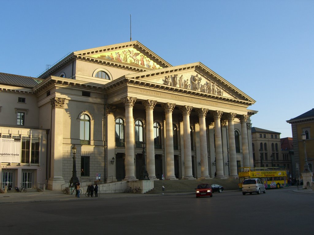 Nationaltheater München, 30.10.2005 by unndee