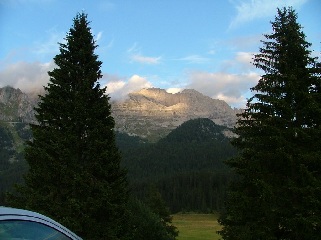 Madonna di Campiglio - Dolomiti del Brenta by Nicola Cerignola