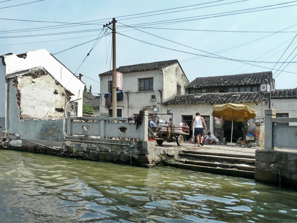 Grand Canal of China in Suzhou, China. by Nicola e Pina China