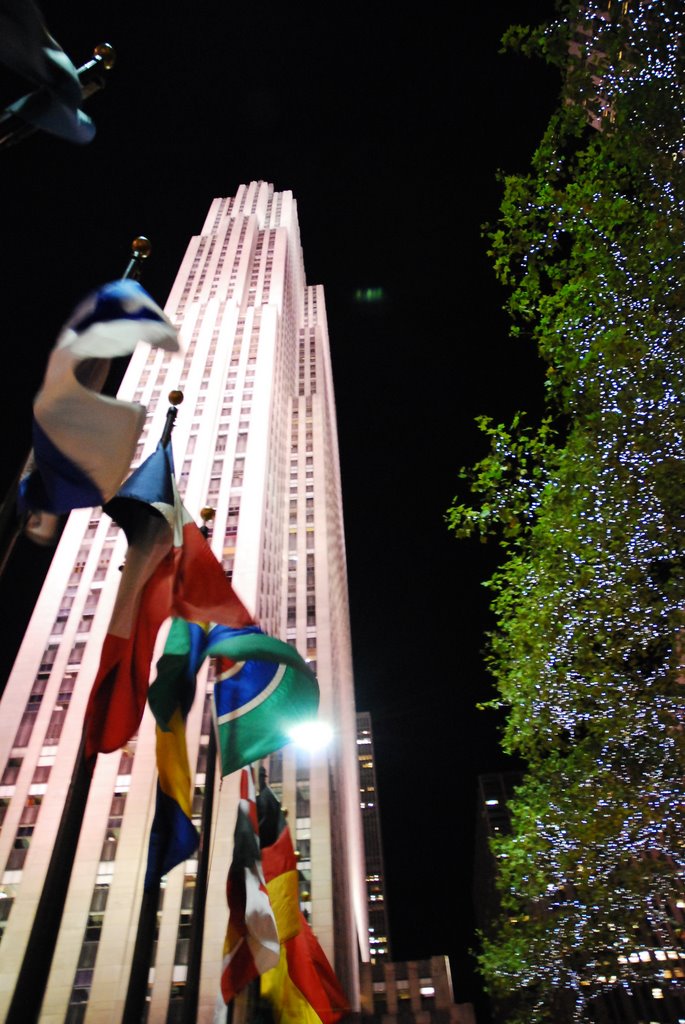 Rockerfeller Centre, New York by Richard Forster