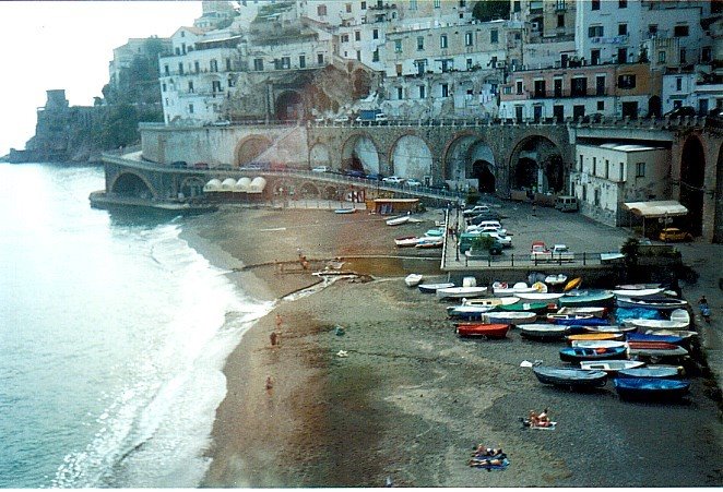 Atrani- Italia by Rodolfo Manganiello