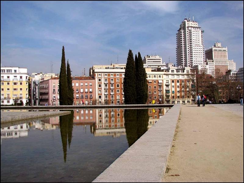 Parque de la Montaña_Madrid by Viviane Lima