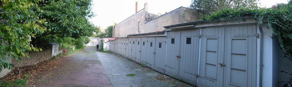 Garagenhof Sankt-Pauli-Straße by esbehabe