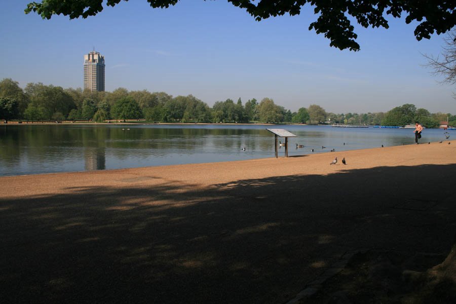 Hyde Park by Mario Starsky