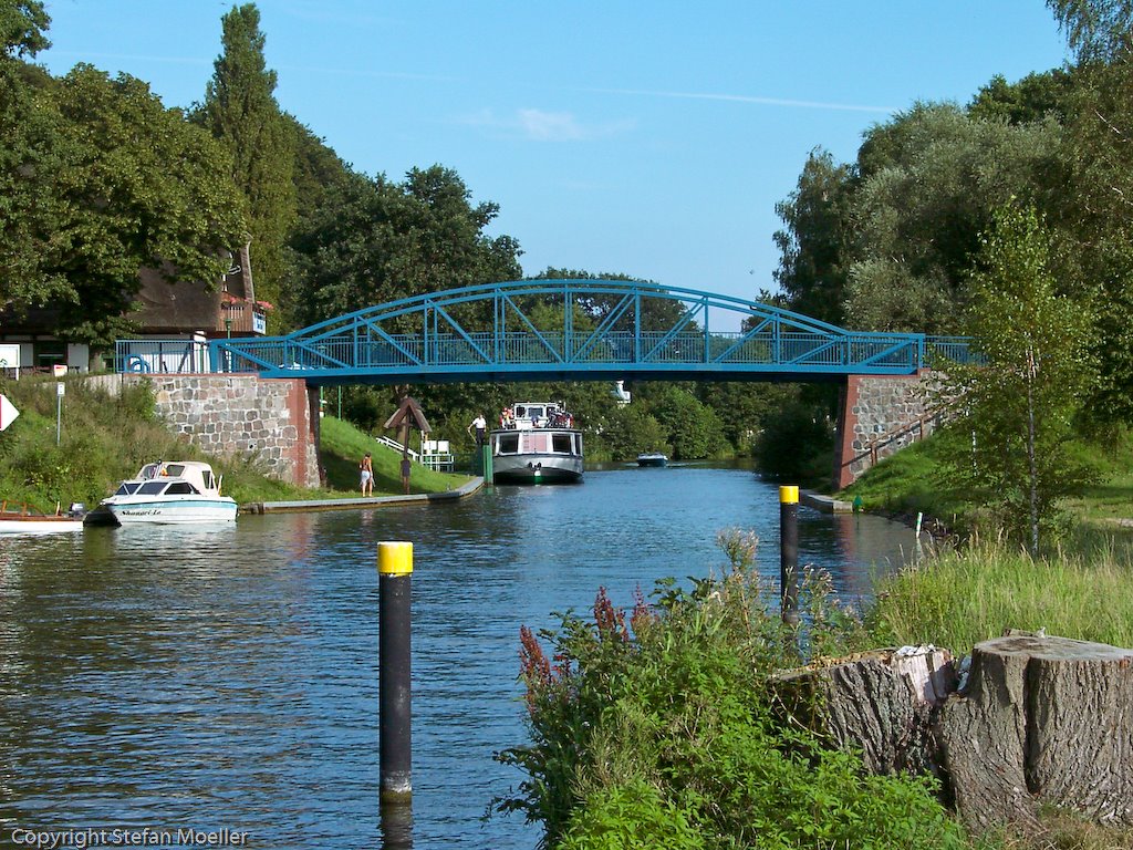 Lenzer Brücke by Stefan Möller