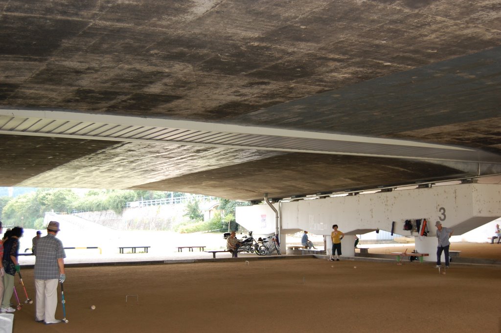 Croquet under bridge by ShinobiSkillz