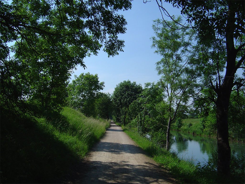 Sur le chemin du canal / On the Canal path by http://www.meispix.com (Philippe Meisburger)