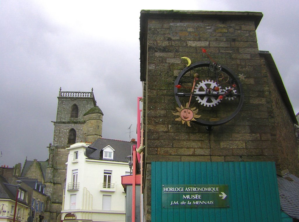 Ploërmel - L'horloge de R Coudray, le "poète ferrailleur" by Maryse33